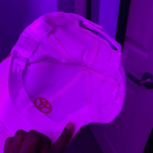 Toyota hat - Picture 4 of 4